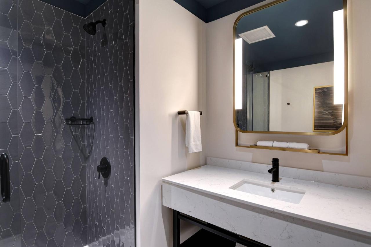Courtyard By Marriott Cincinnati Downtown Extérieur photo