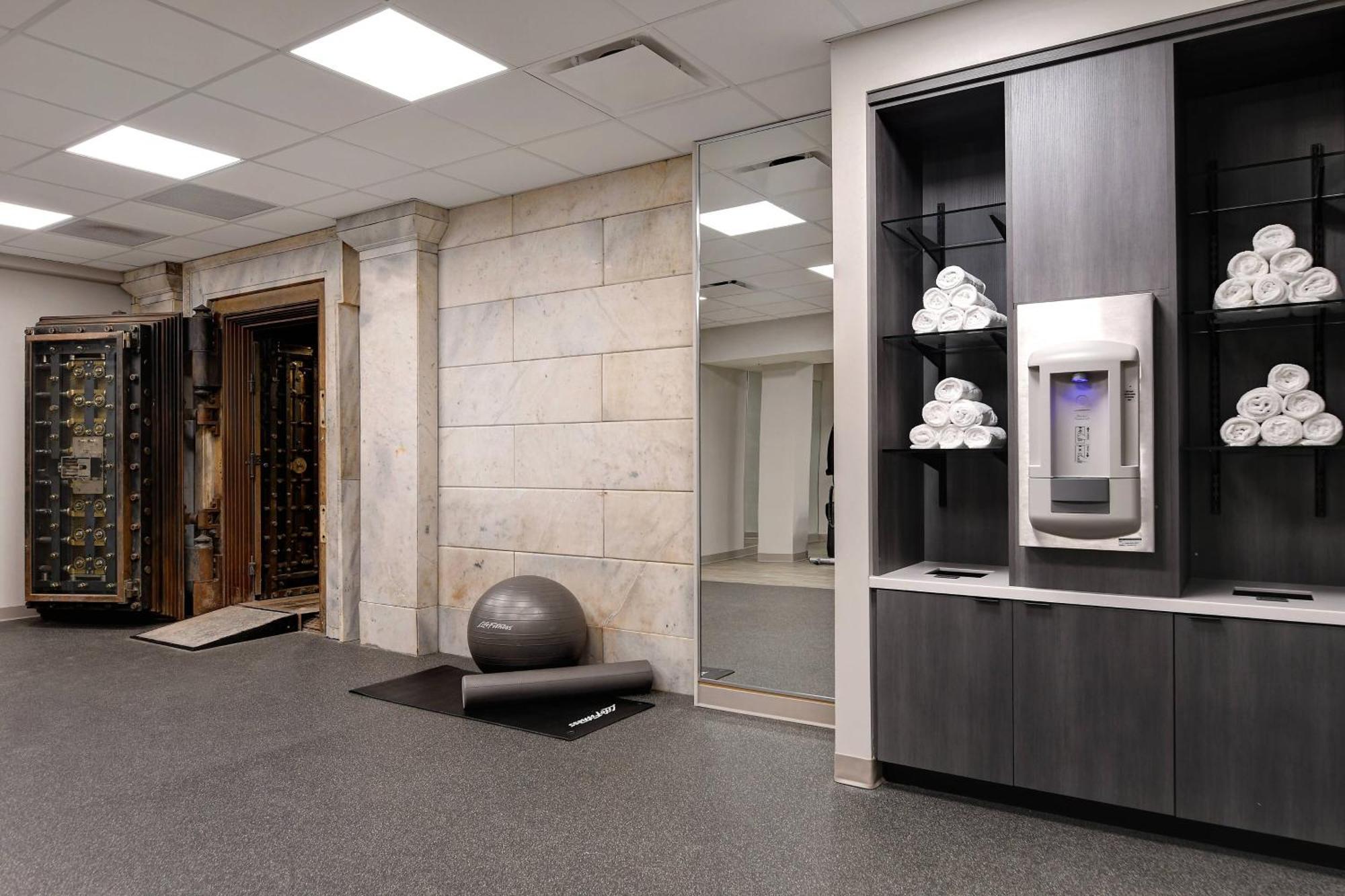 Courtyard By Marriott Cincinnati Downtown Extérieur photo